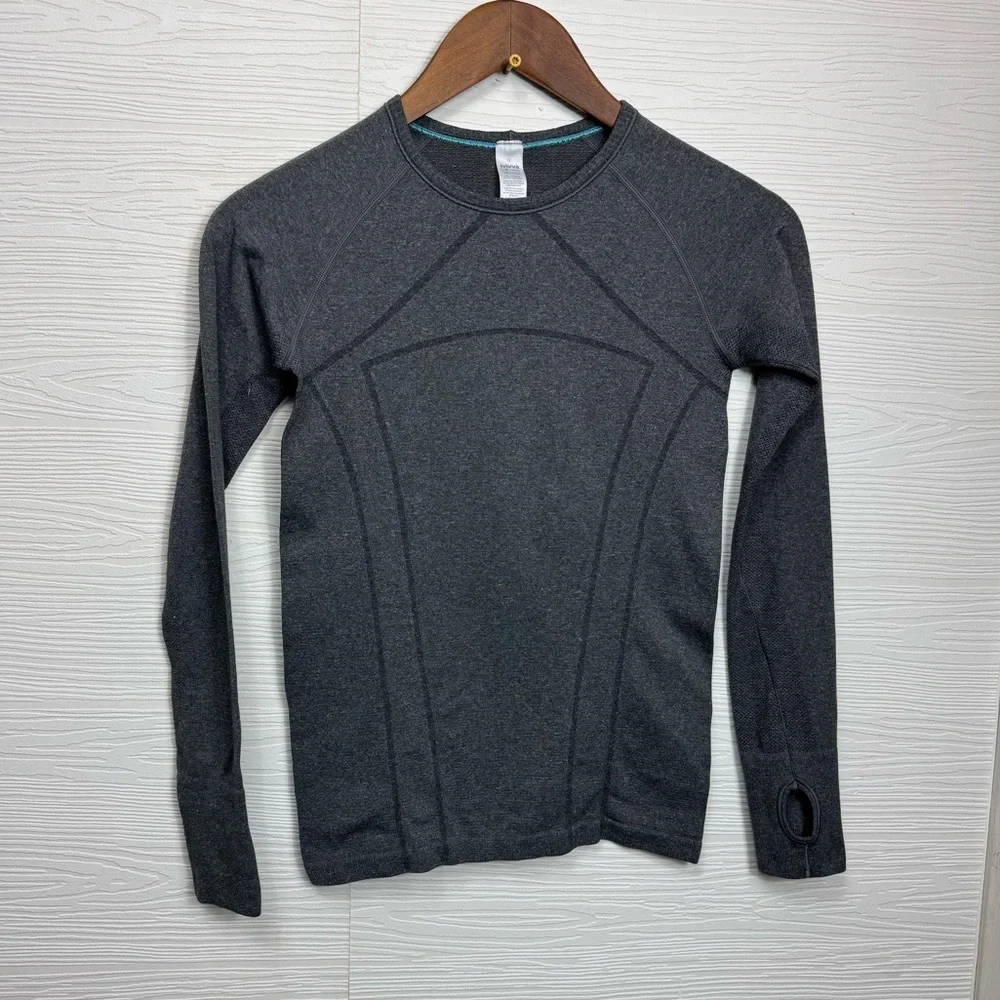 Ivivva‎ Gray Long Sleeve Athletic Top Thumb Holes Girls 12